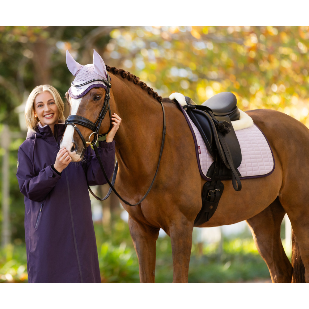 No matter the LeMieux Merino+ Half Lined Dressage Saddle Pad are for a formal serving occasion or daily use